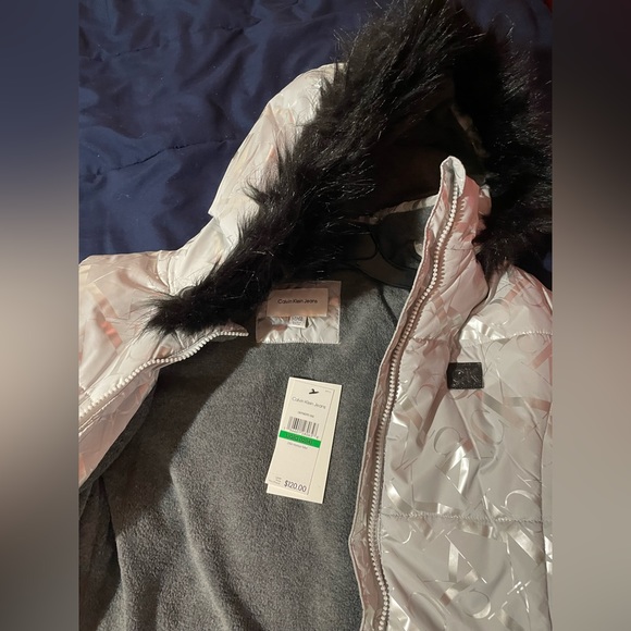 CK Winter puffy jacket. Grey color with CK logo pattern. - Picture 3 of 3